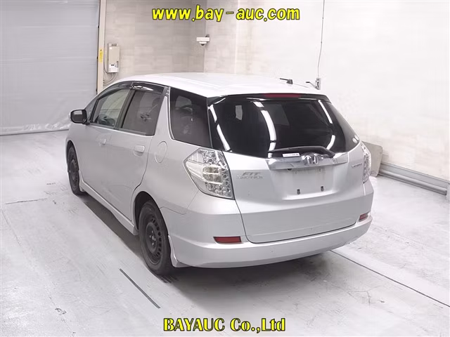 HONDA FIT SHUTTLE