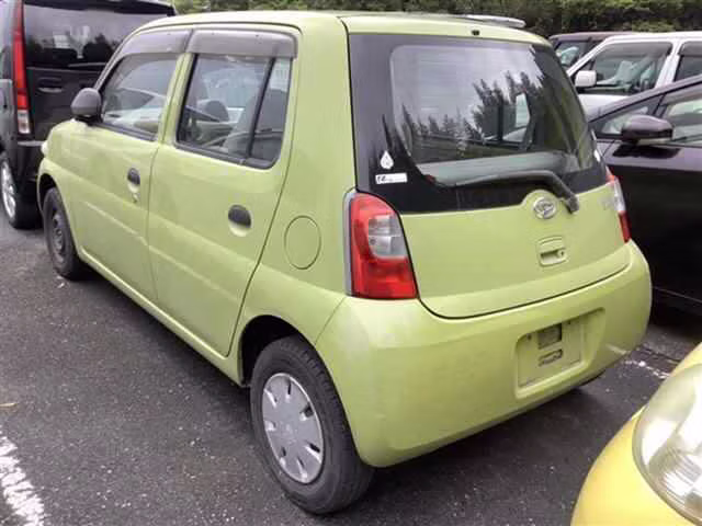 DAIHATSU ESSE