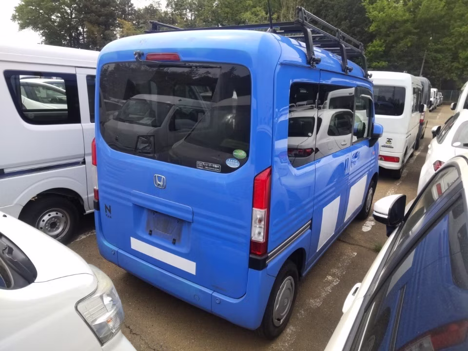 HONDA N-VAN