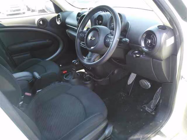 MINI CROSSOVER