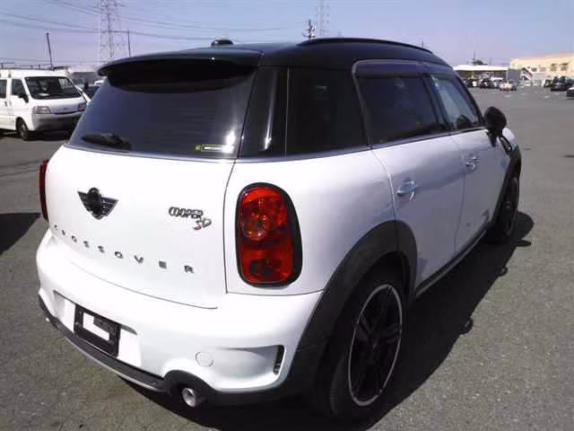 MINI CROSSOVER