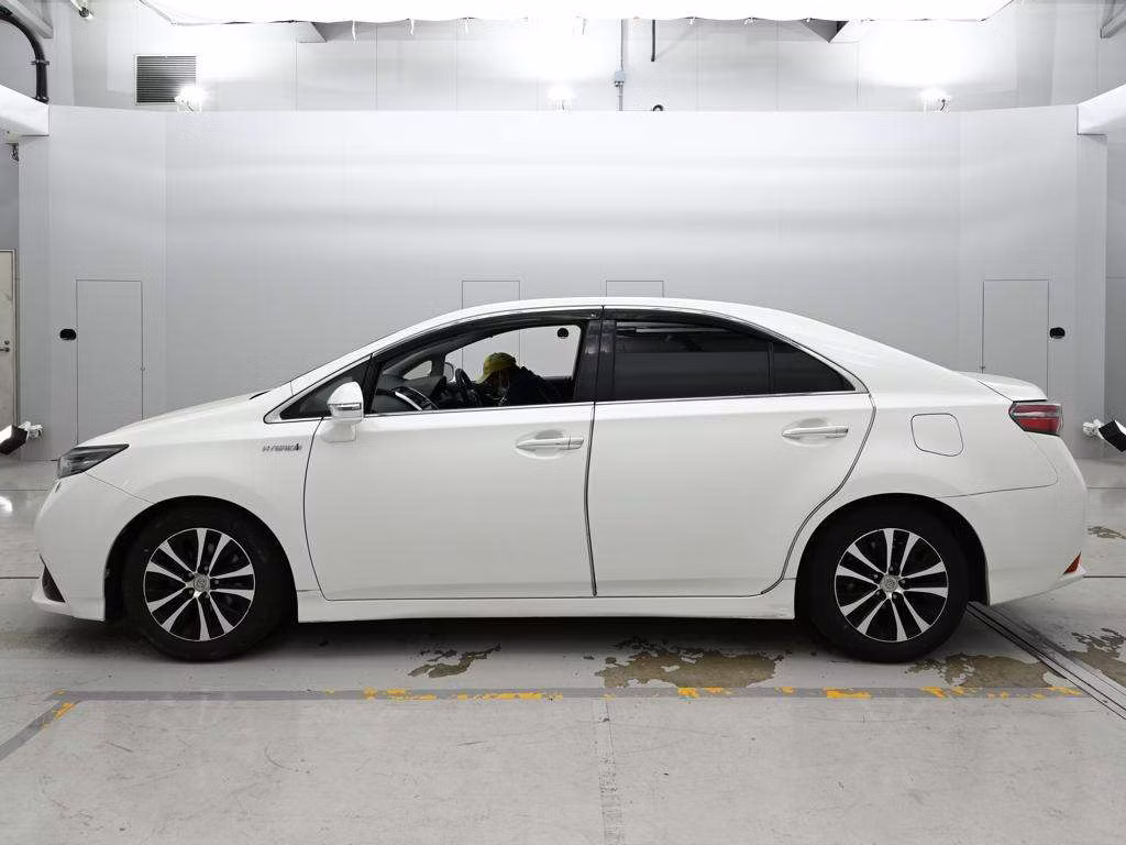 TOYOTA SAI