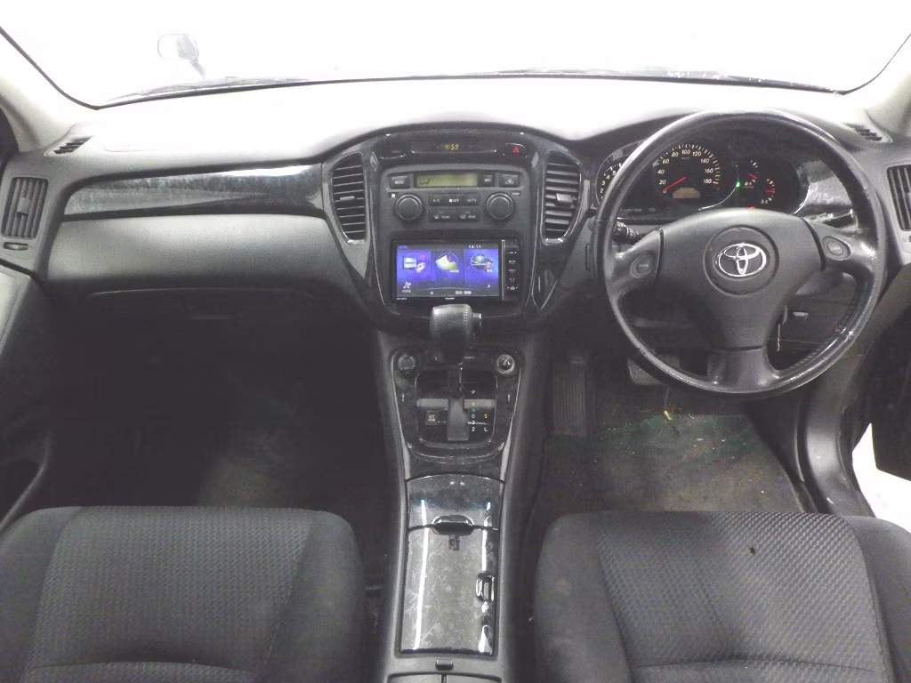 TOYOTA KLUGER V