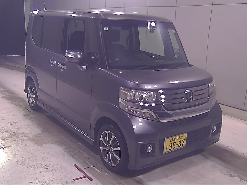 HONDA N-BOX
