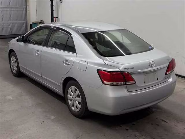 TOYOTA PREMIO