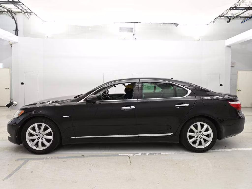 LEXUS LS460