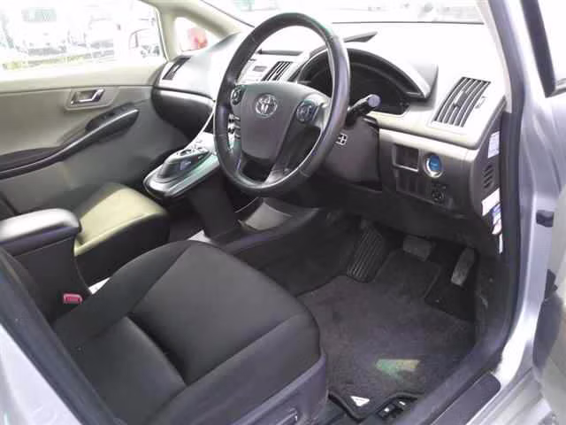 TOYOTA SAI