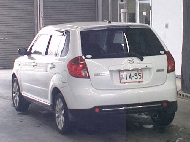 MAZDA VERISA