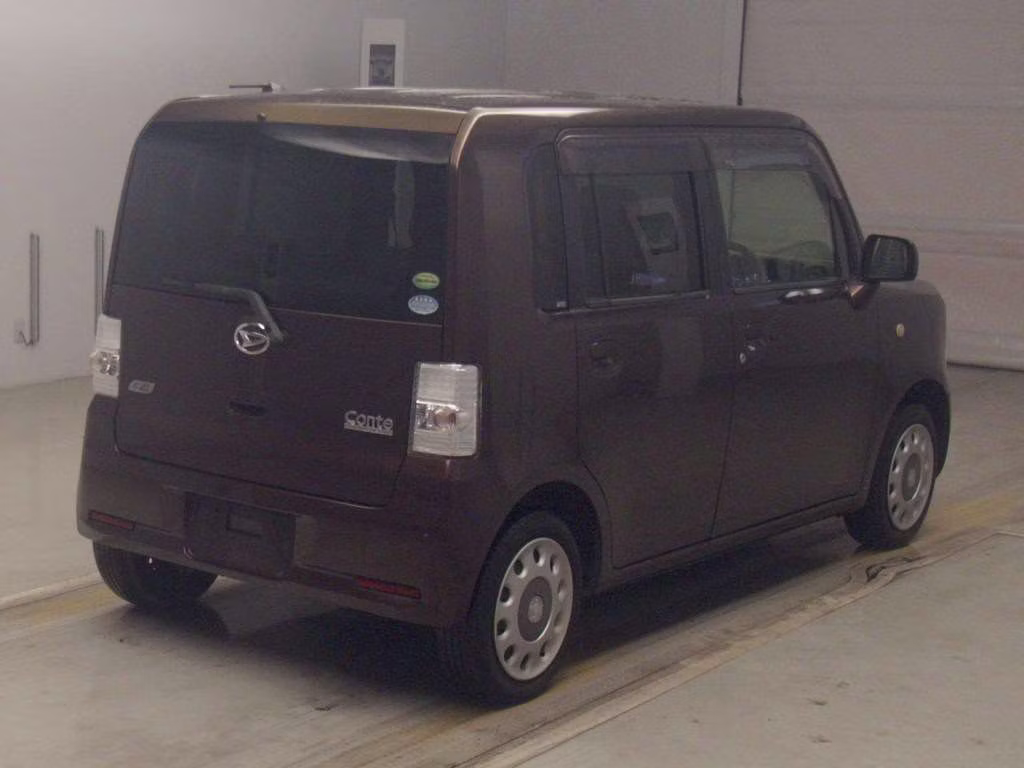 DAIHATSU MOVE CONTE