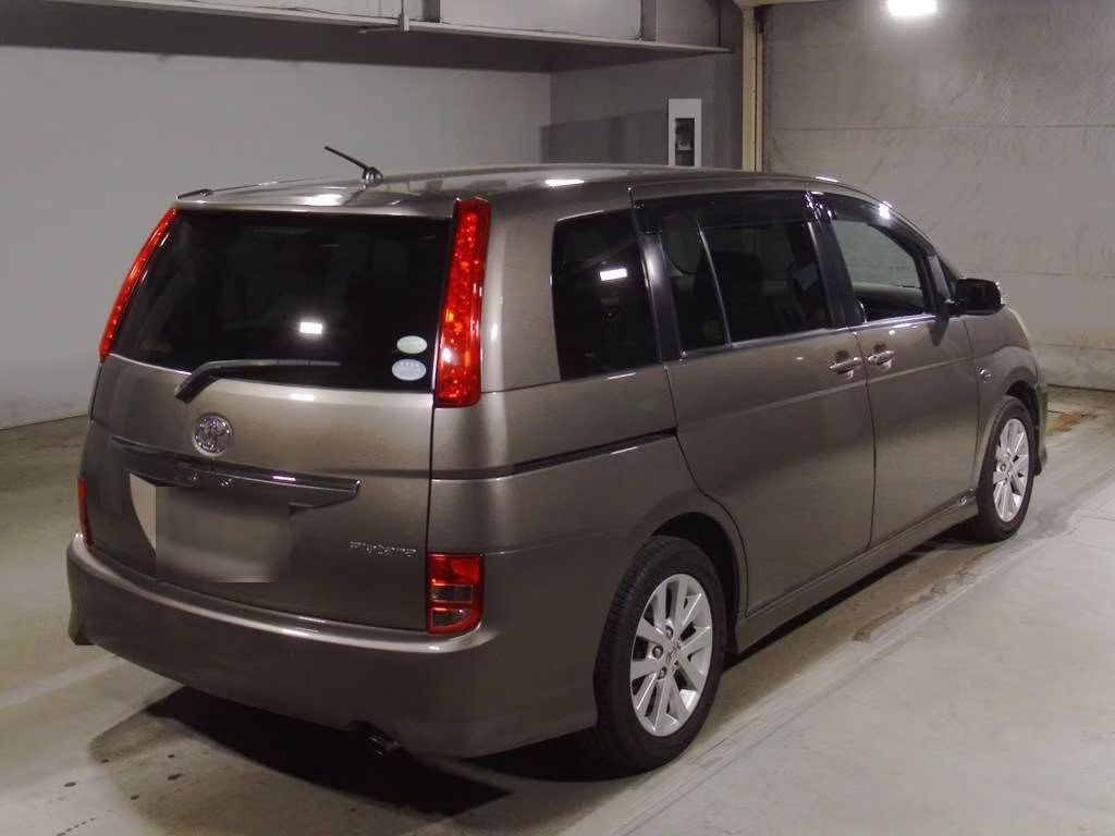 TOYOTA ISIS