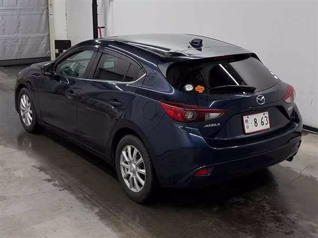 MAZDA AXELA
