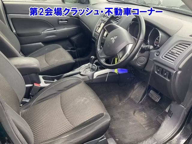 MITSUBISHI RVR