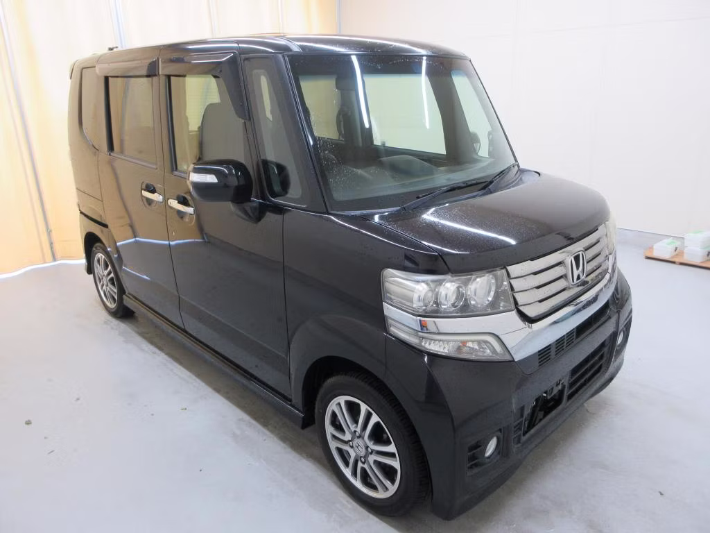 HONDA N-BOX