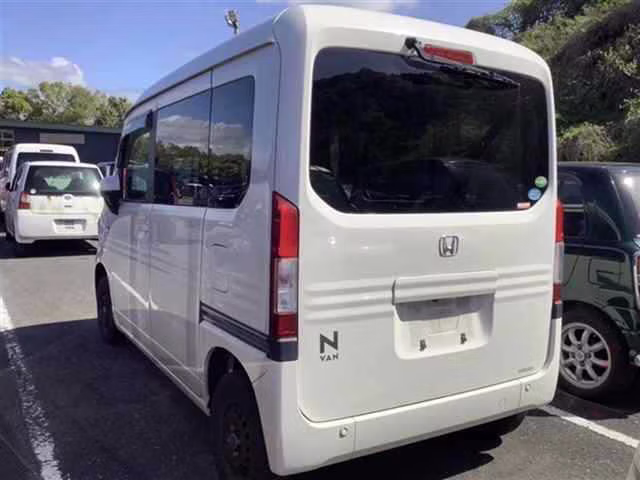 HONDA N-VAN