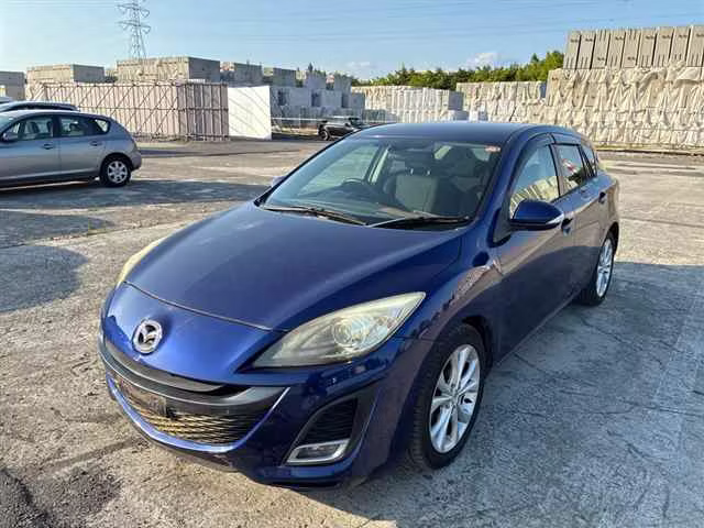 MAZDA AXELA