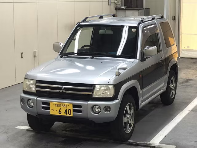 MITSUBISHI PAJERO MINI