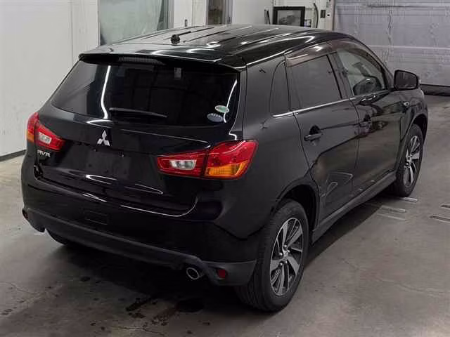 MITSUBISHI RVR