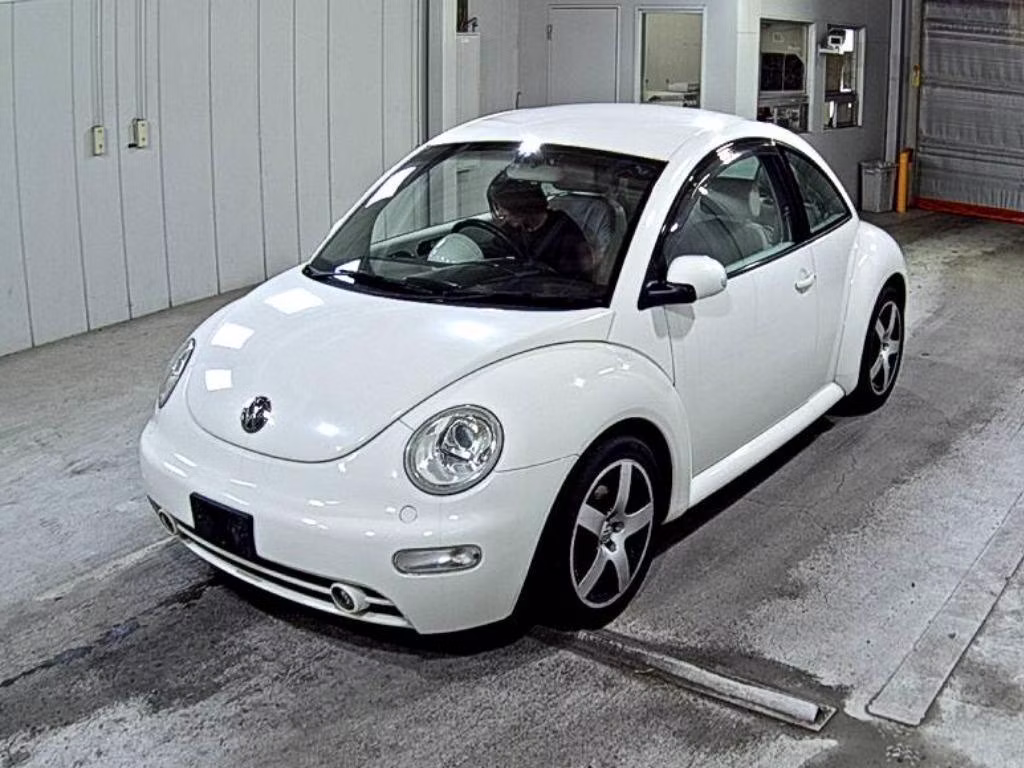 VOLKSWAGEN BEETLE