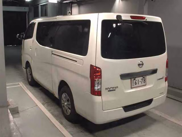 NISSAN NV350 CARAVAN