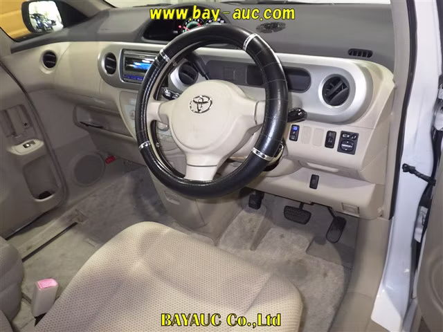 TOYOTA PORTE