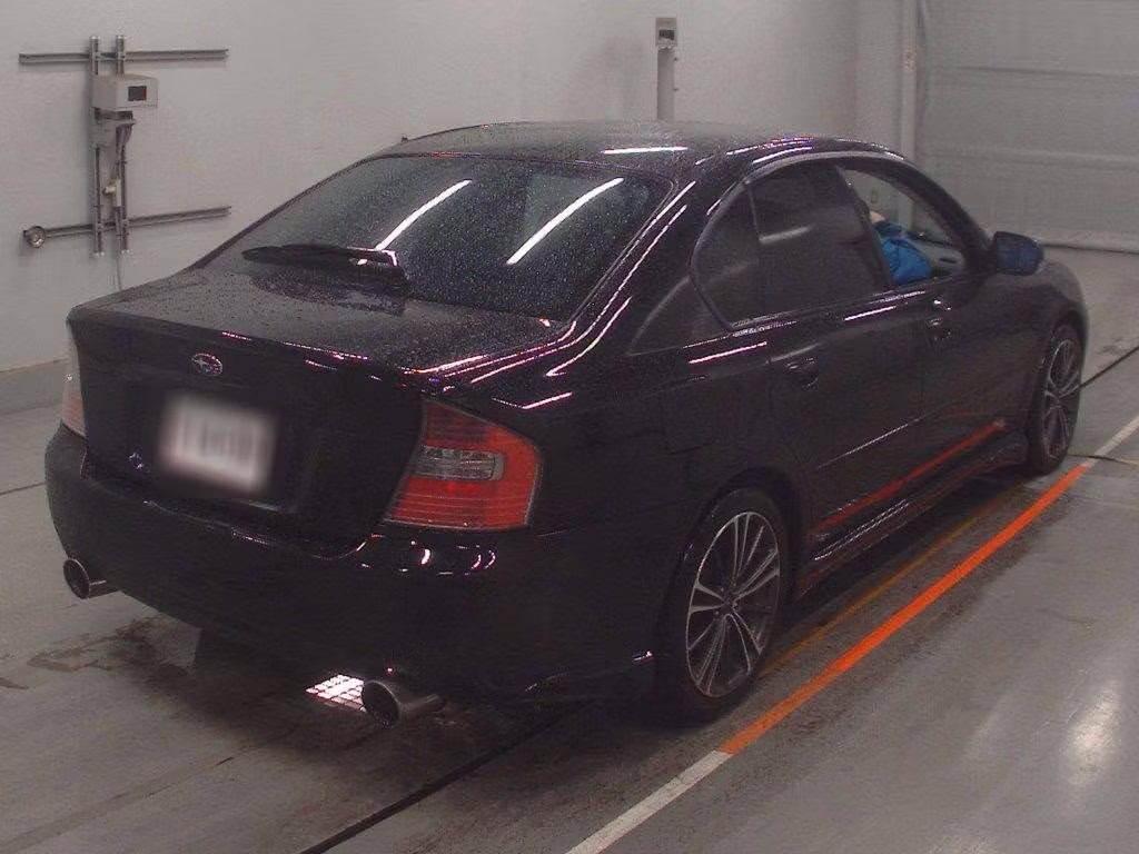 SUBARU LEGACY B4