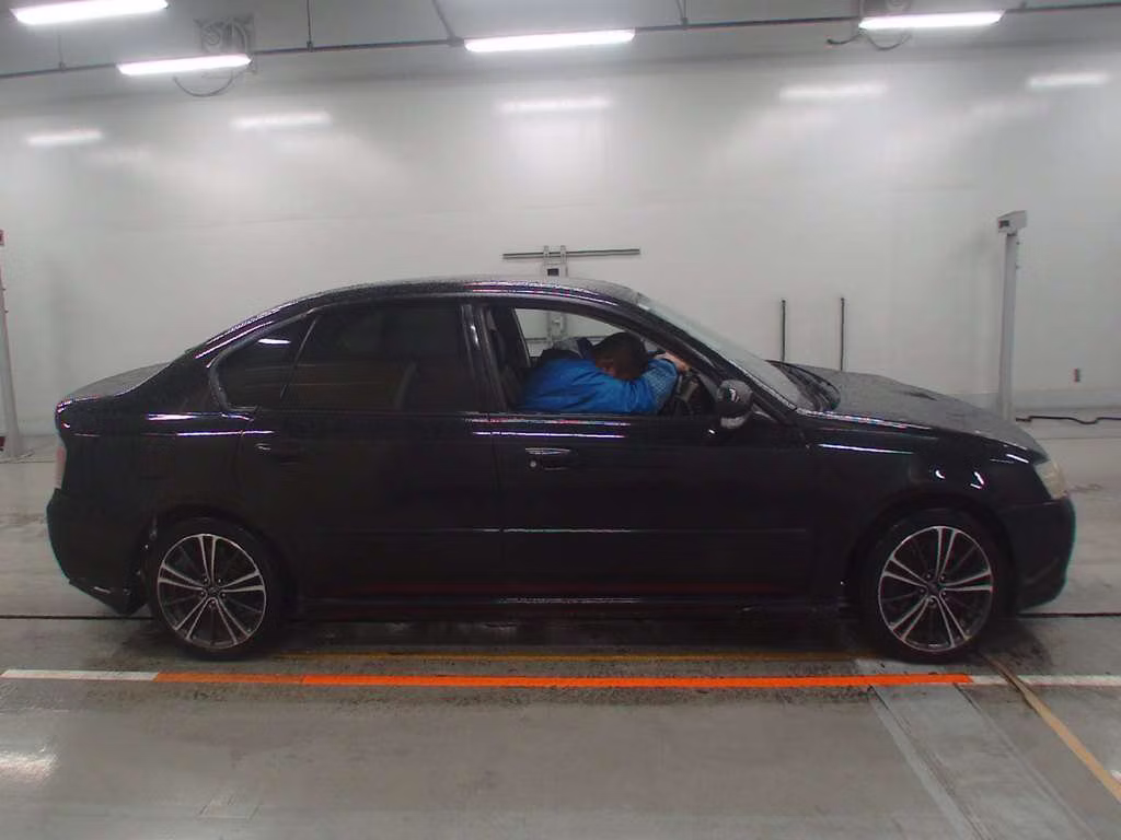 SUBARU LEGACY B4