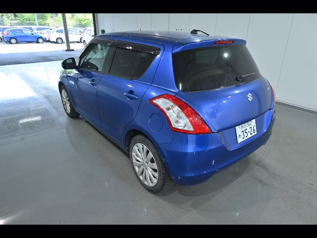 SUZUKI SWIFT