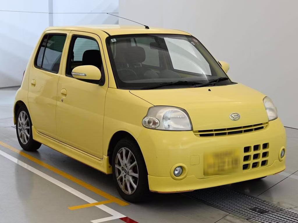 DAIHATSU ESSE
