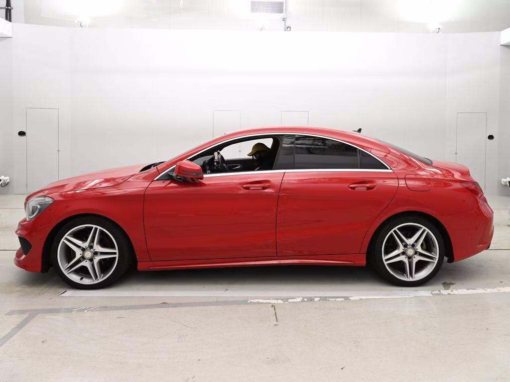 MERCEDES-BENZ CLA-CLASS