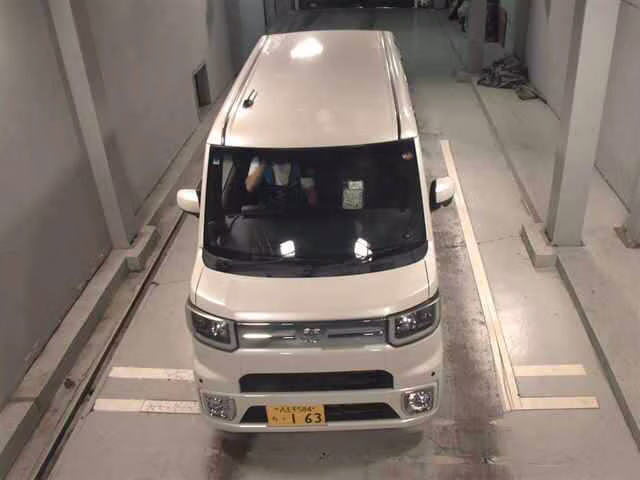 TOYOTA PIXIS MEGA