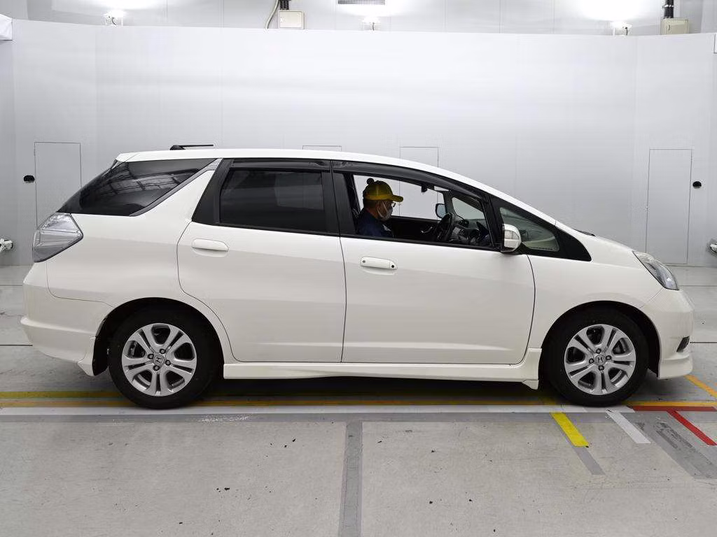 HONDA FIT SHUTTLE