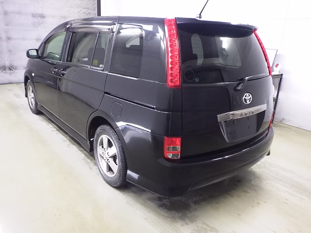 TOYOTA ISIS