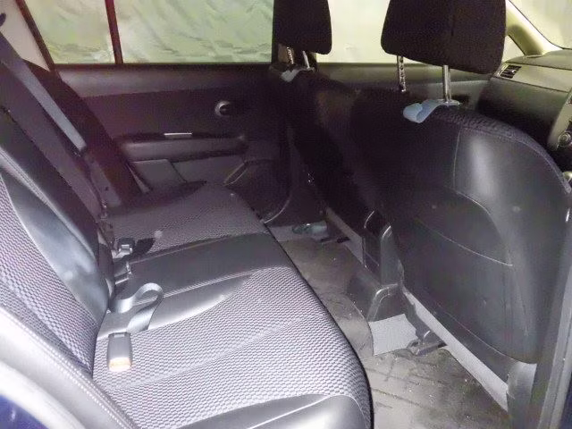 NISSAN TIIDA