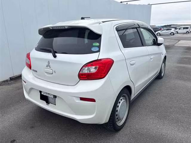 MITSUBISHI MIRAGE