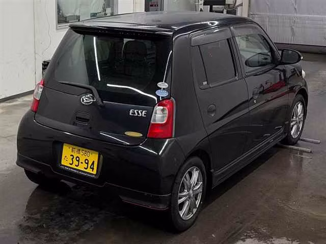 DAIHATSU ESSE