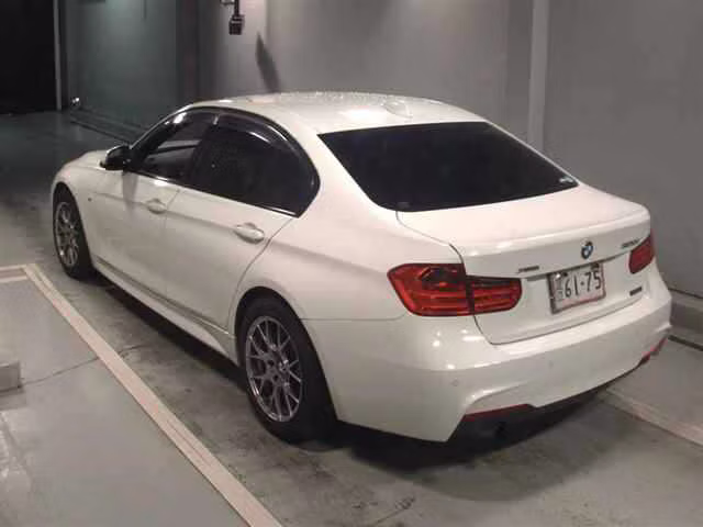 BMW 3-SERIES