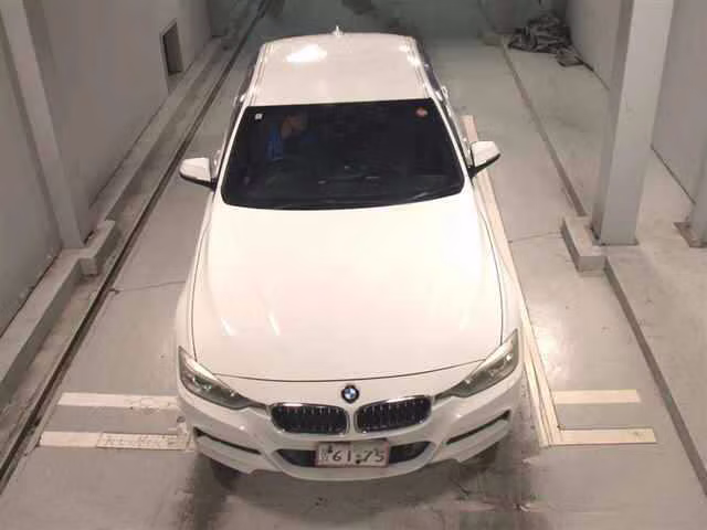 BMW 3-SERIES