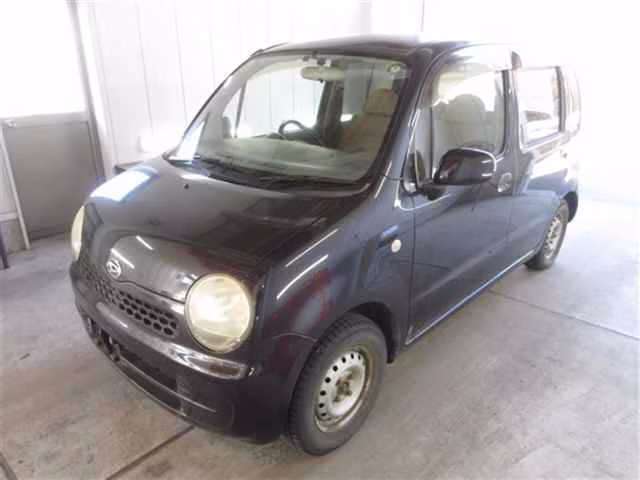 DAIHATSU MOVE LATTE