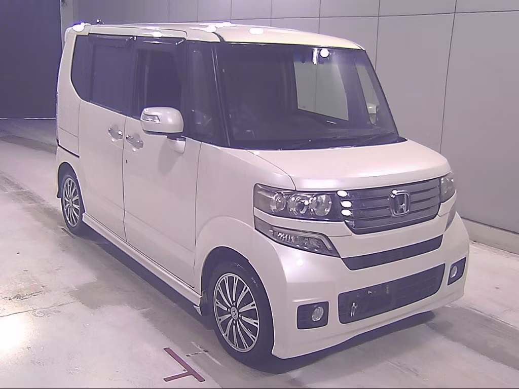 HONDA N-BOX