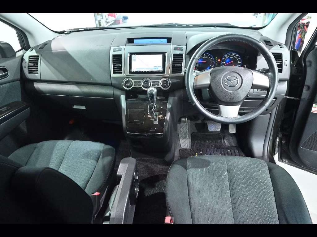MAZDA MPV