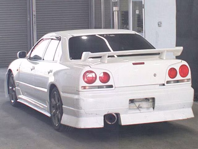 NISSAN SKYLINE