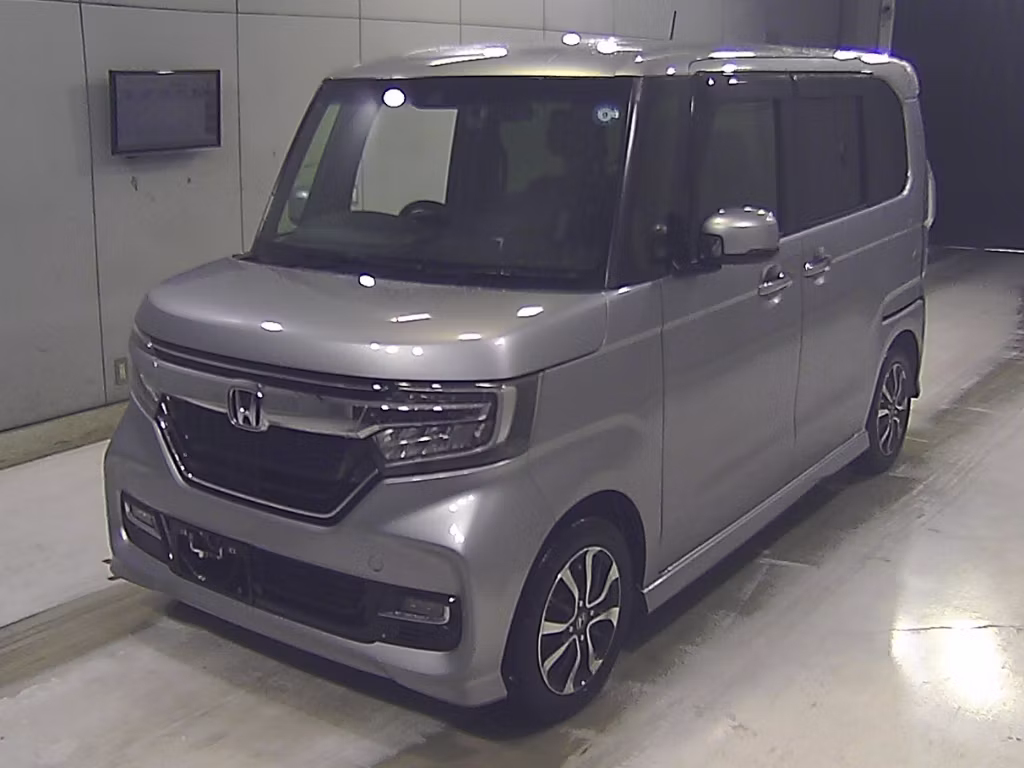 HONDA N-BOX