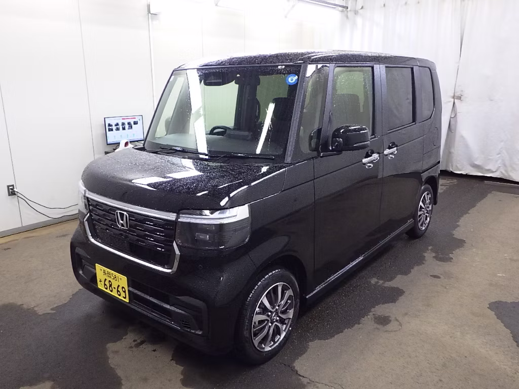 HONDA N-BOX