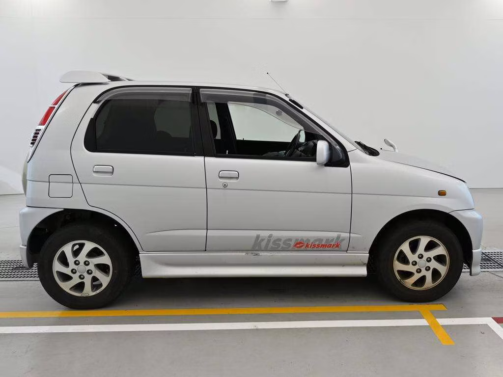 DAIHATSU TERIOS KID