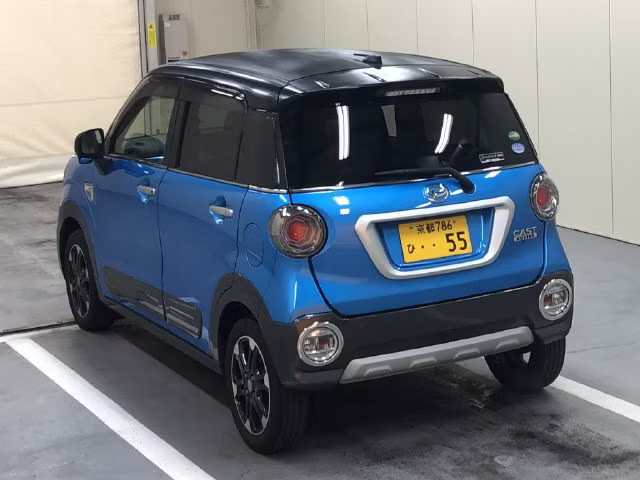 DAIHATSU CAST