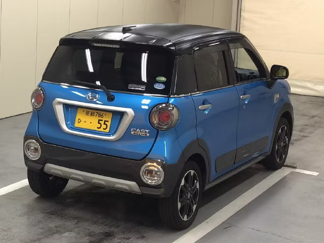 DAIHATSU CAST