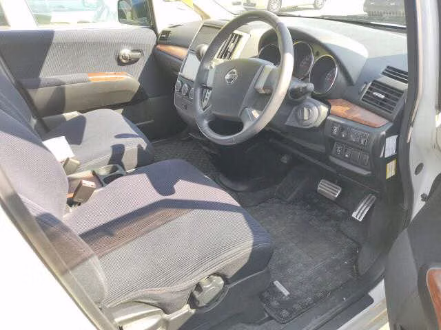 NISSAN PRESAGE