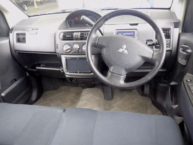 MITSUBISHI EK SPORT