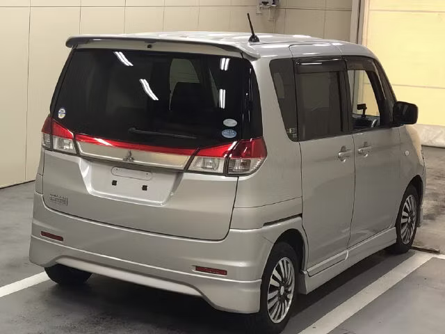 MITSUBISHI DELICA D:2