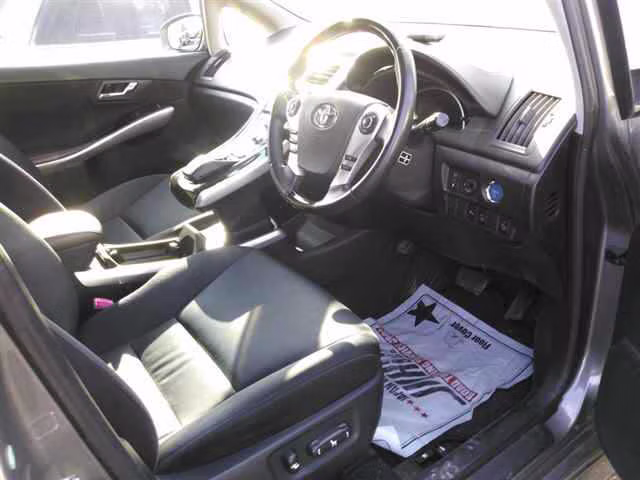 TOYOTA SAI